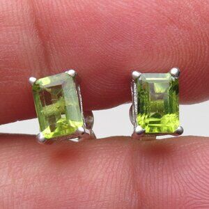 *925 Sterling Silver Genuine Peridot Earring Studs
